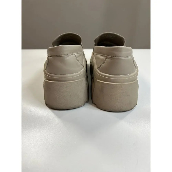 ASOS DESIGN Chunky Loafers Womens 11 Beige/Taupe Faux Leather Platform Y2K - Picture 5 of 7